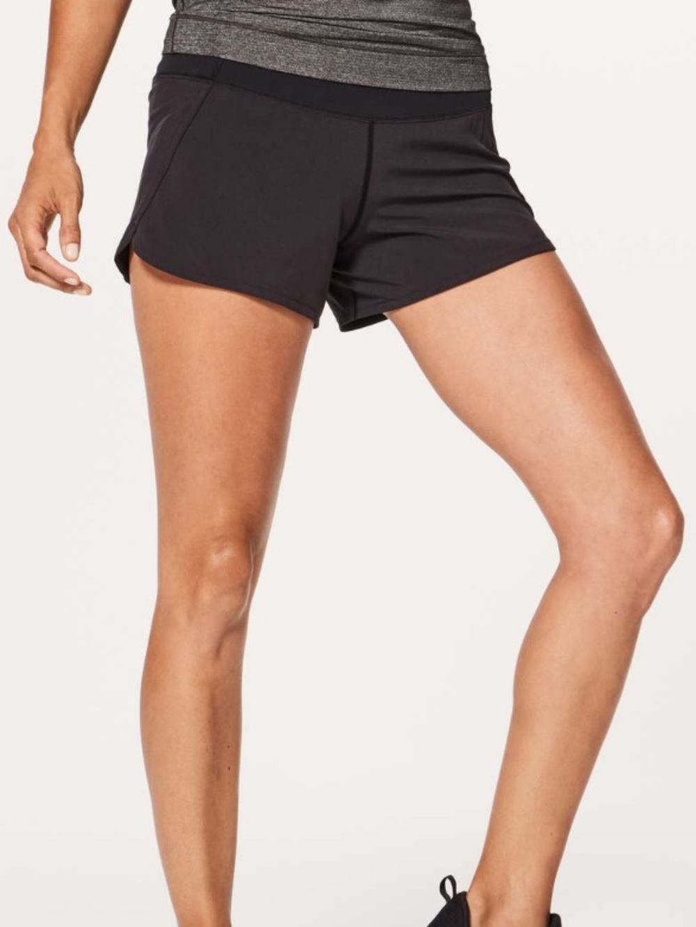 Lululemon Run Times Short II *4"
Black Size 6